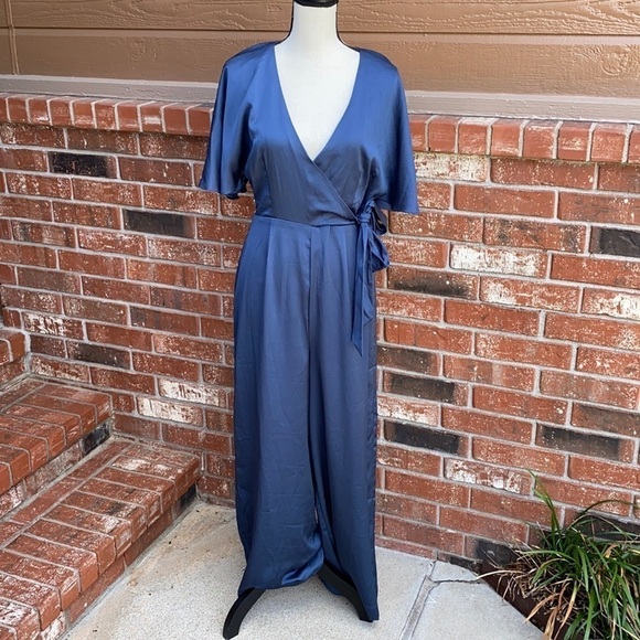 KEEPSAKE THE LABEL Midnight Navy Blue Raindrops Jumpsuit NWT Women's Size Medium - Picture 1 of 10